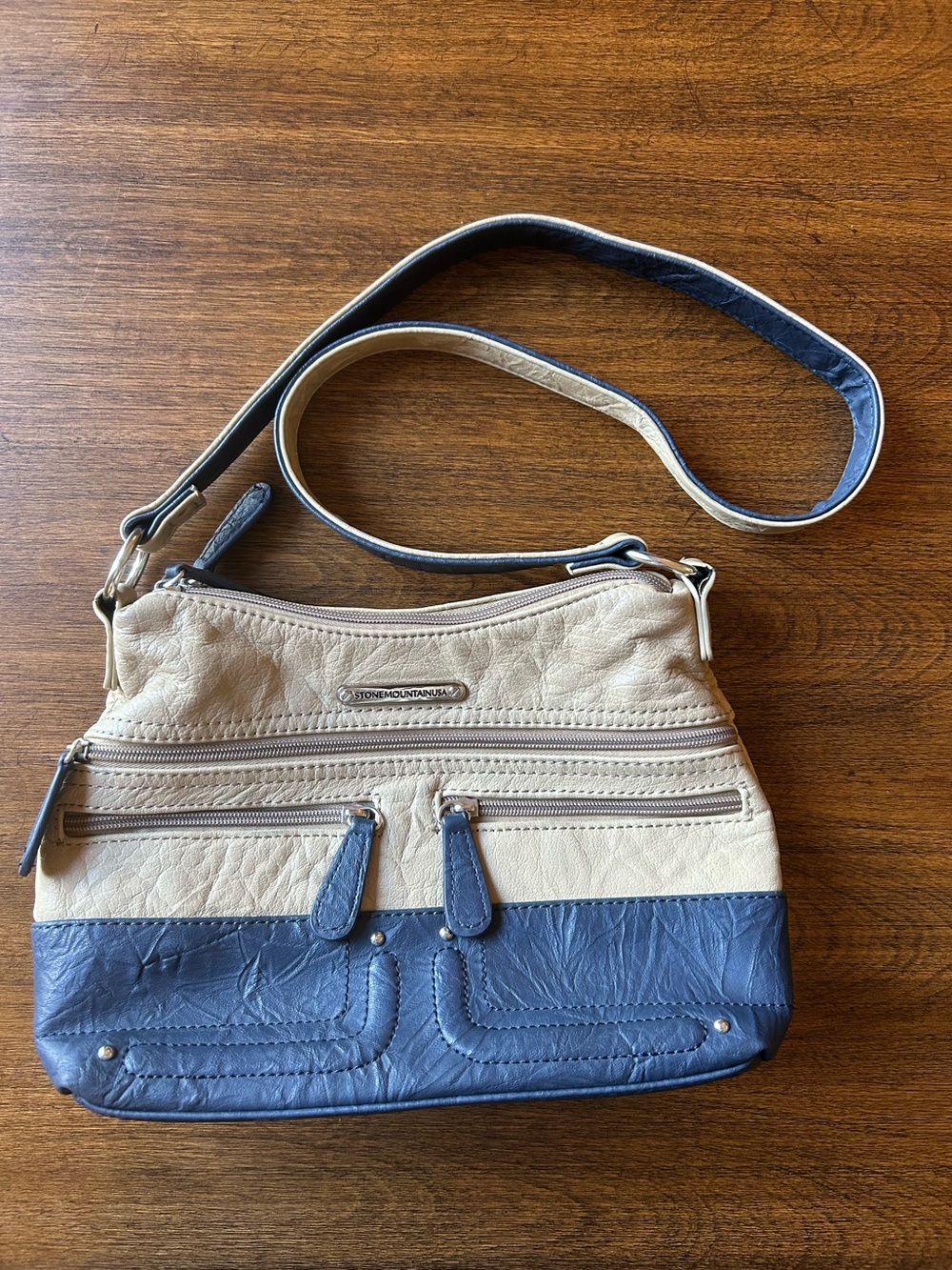 Stone Mountain Two-Tone Leather Hobo Bag - Beige & Navy Multi-Pocket Organizer